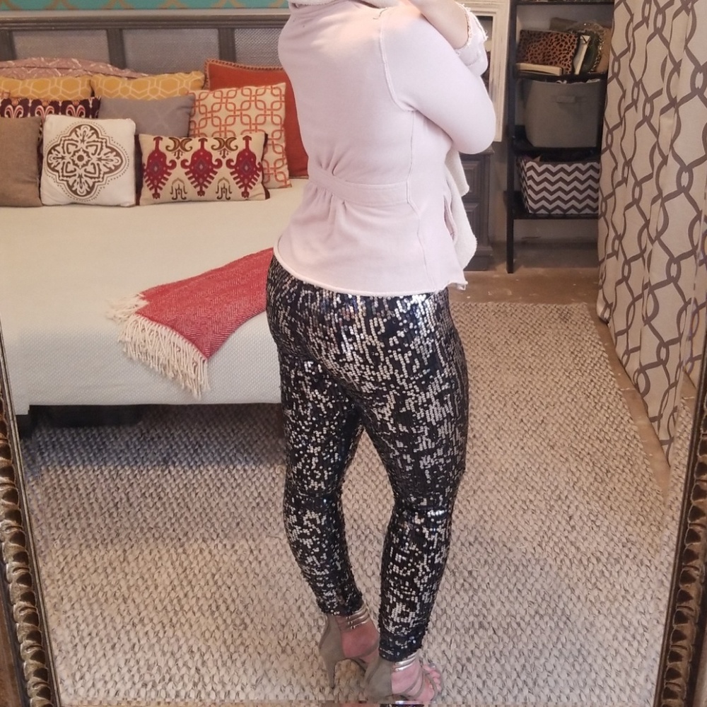 🚨CLOSET BLOWOUT!🚨 - Picture 5 of 6